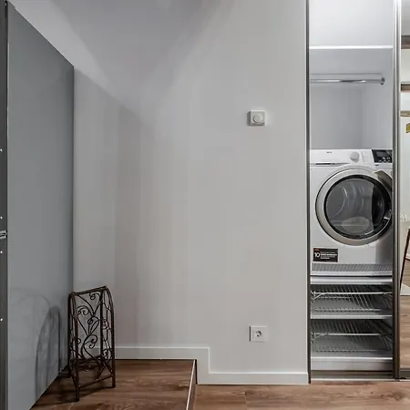 Domillion 2bdr At Historical Building Vs511b Apartamento *